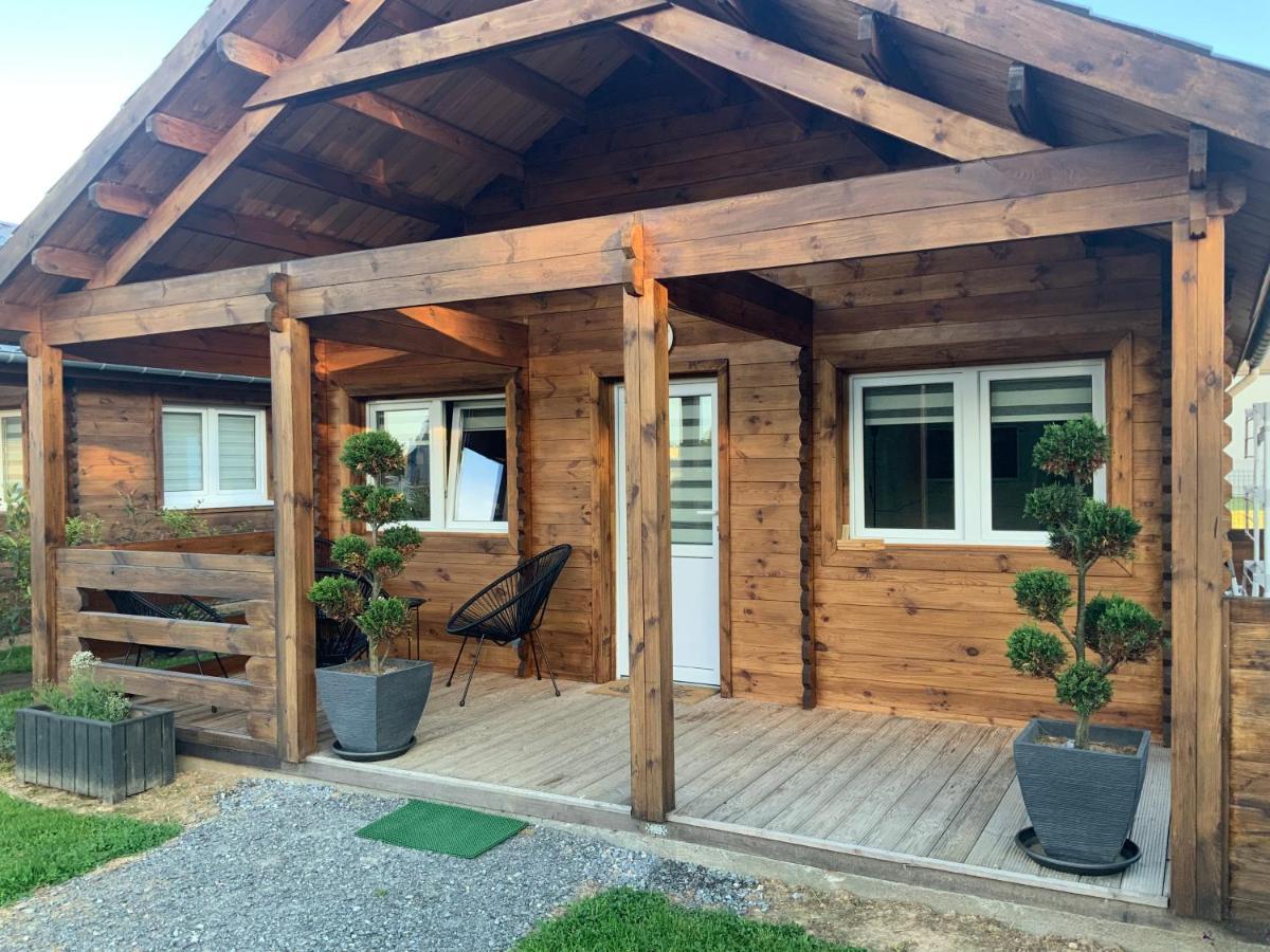 Le De Chalet *